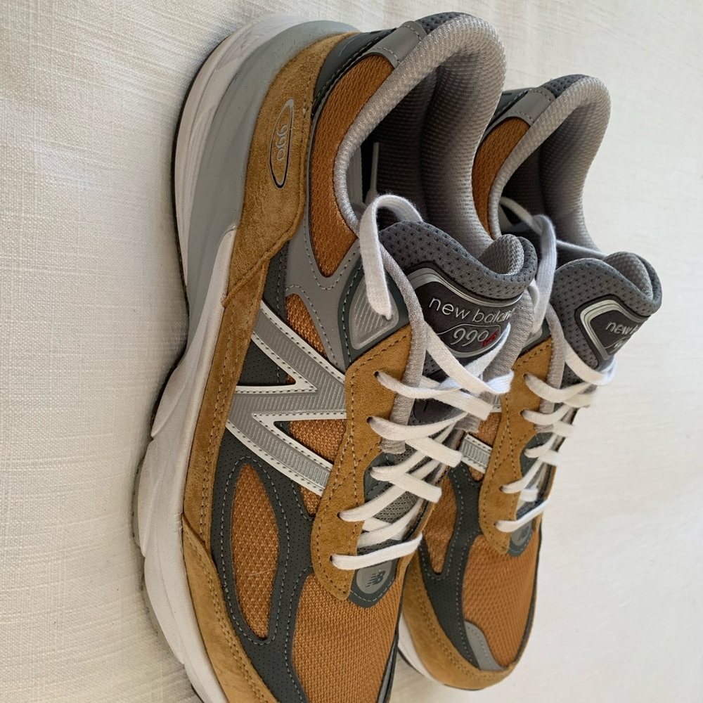 Brand new New Balance 990v6. Worn twice. Retails at $200.